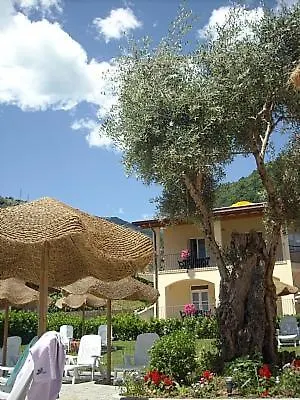 Sleeps 8 Pool Wifi Villa